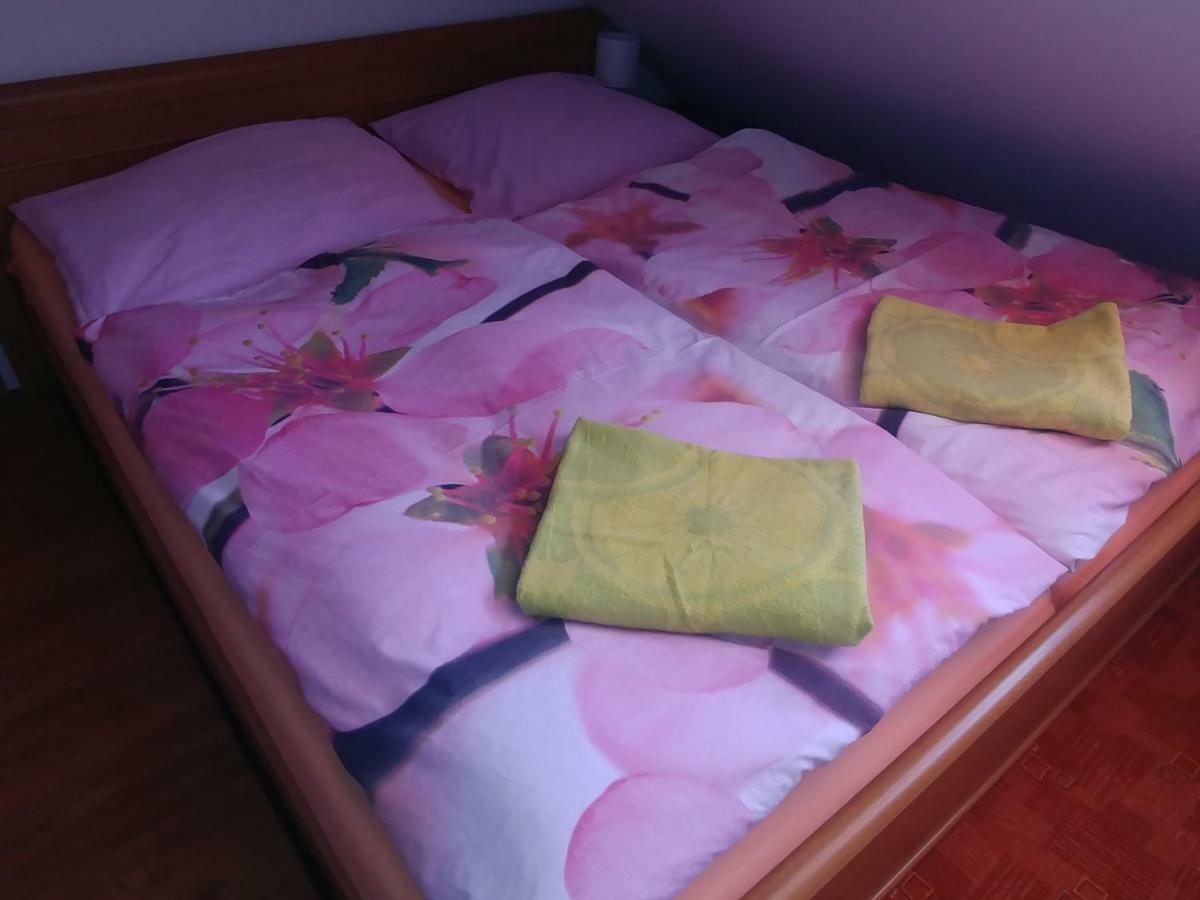 Podkrovi - Ubytovani Brdy Bohutín Kültér fotó